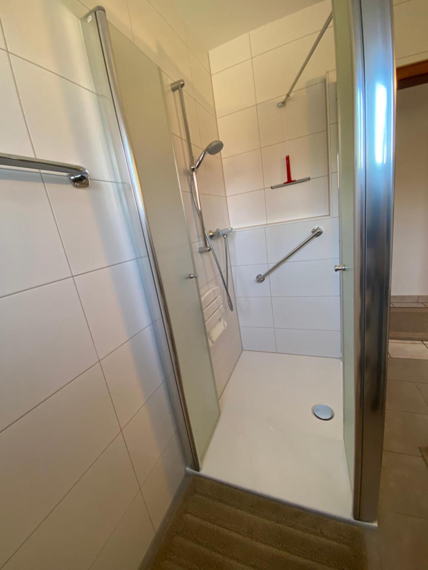 Ferienwohnung Im Erdgeschoss Mit Eingezaeunten Garten Und Terrasse Aurich Exterior foto