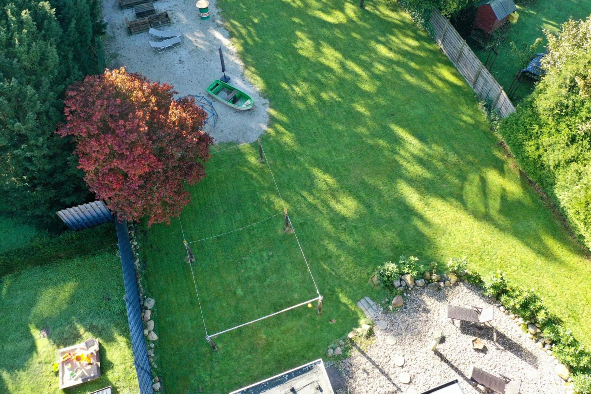 Ferienwohnung Im Erdgeschoss Mit Eingezaeunten Garten Und Terrasse Aurich Exterior foto